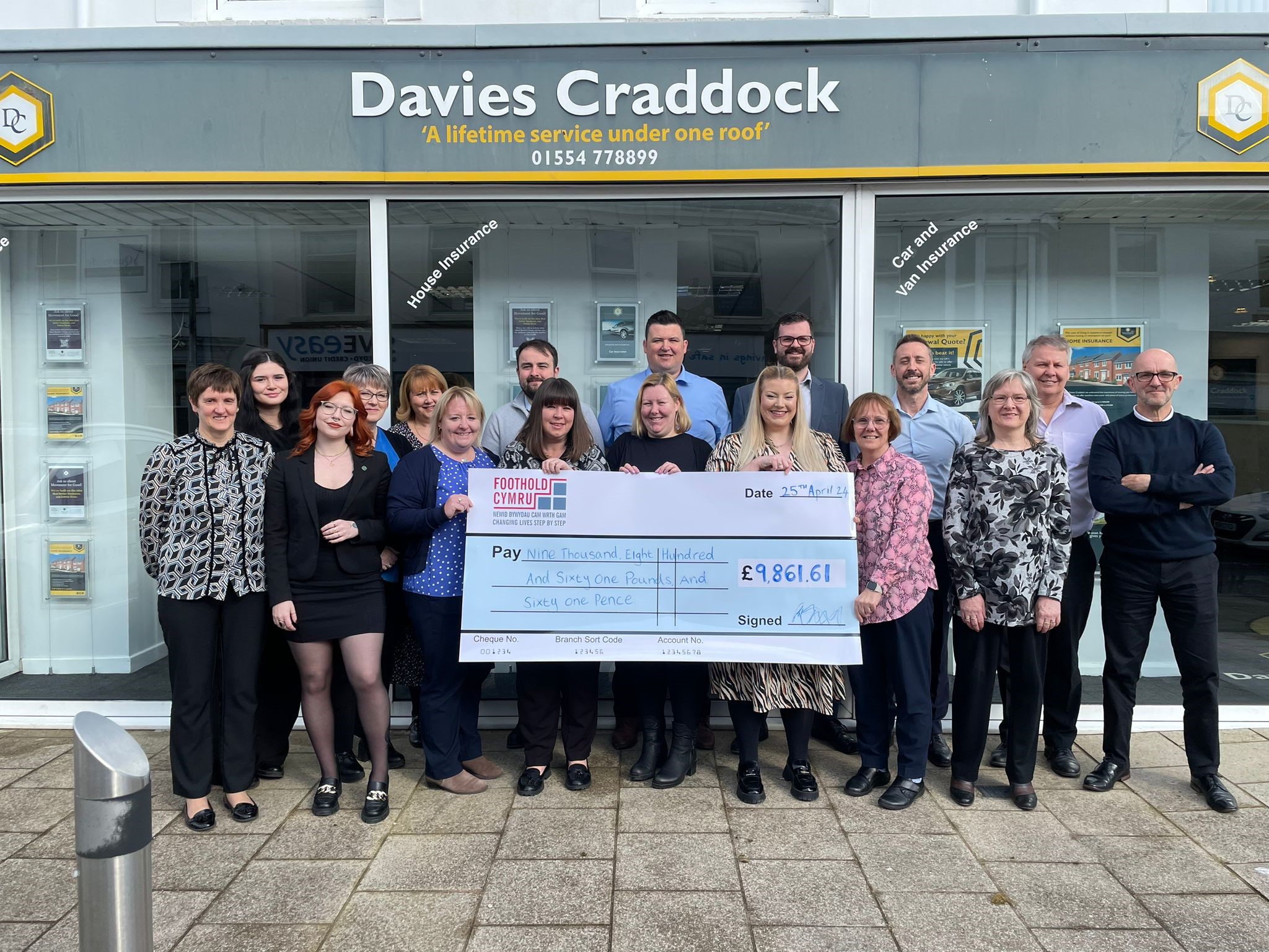 Llanelli based Davies Craddock Insurance donates over nine thousand pounds to local charity Foothold Cymru!